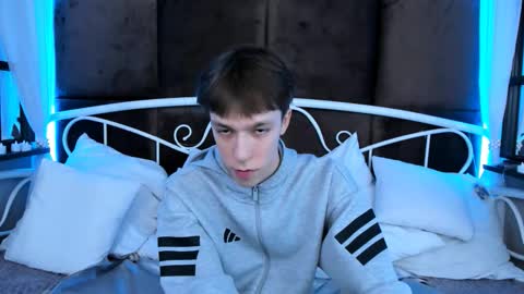 Mark online show from 12-01-25, 10:53