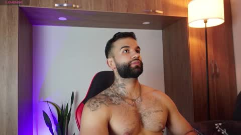 Mark online show from 11-10-25, 12:09