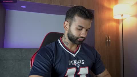 Mark online show from 02-08-26, 11:52