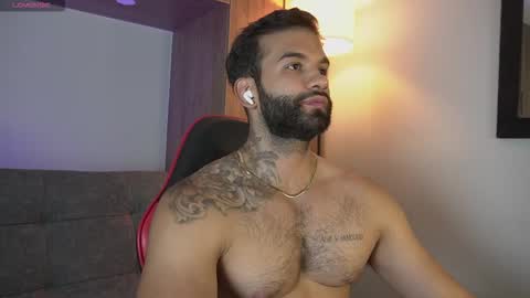 Mark online show from 03-10-26, 11:43