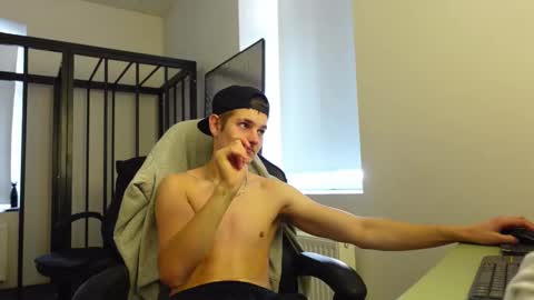 Snapshot of mark_karson chatting on 10-07-25, 08:44 MARK KARSON online show from 10-07-25, 08:44