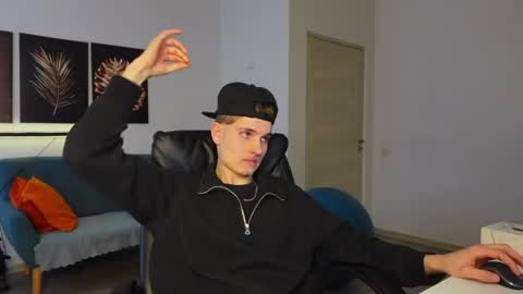 MARK KARSON online show from 04-26-26, 04:48