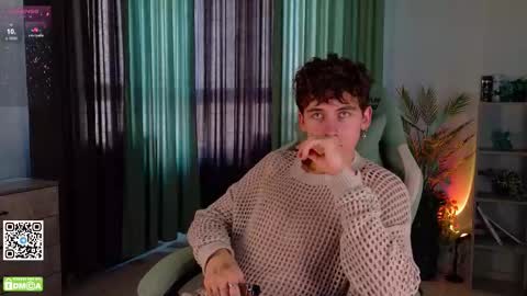 Snapshot of mark_safr chatting on 10-23-25, 08:46 Mark online show from 10-23-25, 08:46