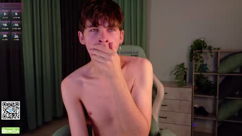 Snapshot of mark_safr chatting on 11-03-25, 05:36 Mark online show from 11-03-25, 05:36