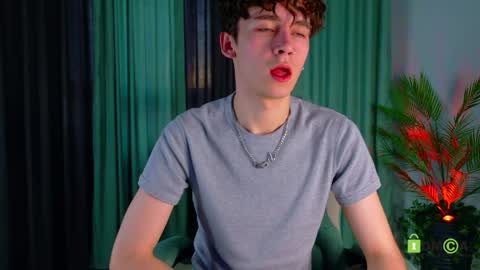 Mark online show from 04-07-26, 12:49