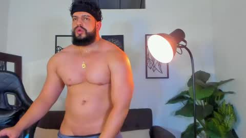 mark_x23 online show from 06-05-26, 06:52