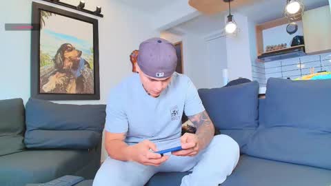 Sebastian online show from 10-27-25, 07:40