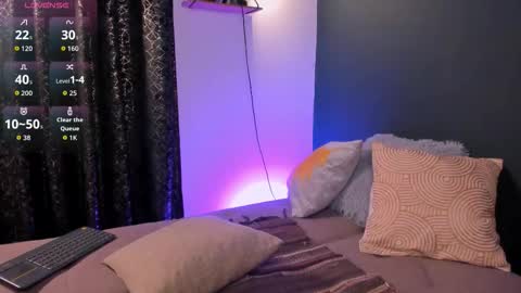 Snapshot of marksantozz chatting on 11-18-25, 06:34 Mark Santos online show from 11-18-25, 06:34