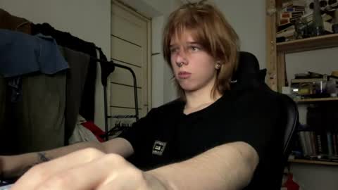 Mark online show from 06-11-26, 09:57