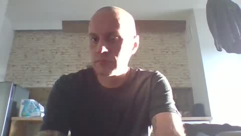 markus_7 online show from 12-18-24, 08:20