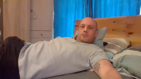 markus_7 online show from 09-30-25, 07:24