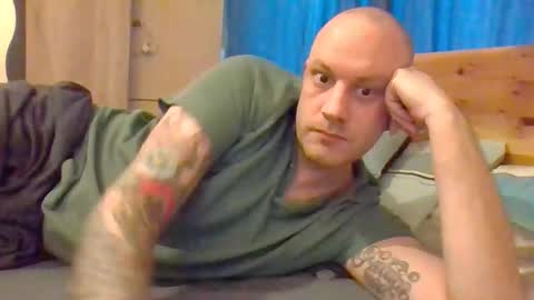 markus_7 online show from 12-16-25, 10:09