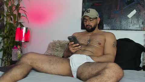 Snapshot of markus_latin chatting on 12-05-24, 05:06 Markus latin online show from 12-05-24, 05:06