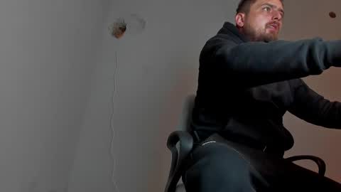 Snapshot of markwaynescr chatting on 11-09-25, 07:23 MARK online show from 11-09-25, 07:23