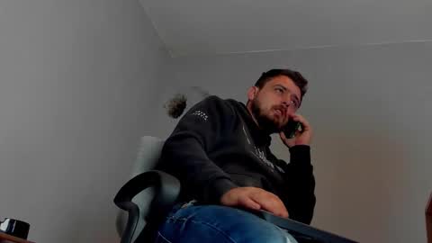 Snapshot of markwaynescr chatting on 11-17-25, 12:55 MARK online show from 11-17-25, 12:55