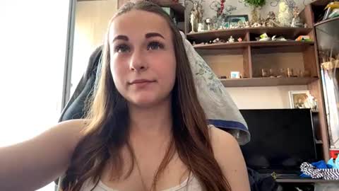 Lena online show from 07-16-26, 11:27