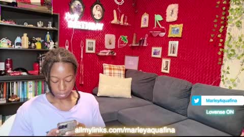 Snapshot of marleymadness9 chatting on 09-22-25, 01:13 MarleyAquafina online show from 09-22-25, 01:13
