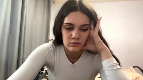 Snapshot of marlysronk chatting on 05-26-26, 01:29 Mary online show from 05-26-26, 01:29