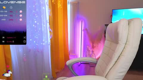 Snapshot of marmeladka777 chatting on 01-04-25, 11:43 Alena online show from 01-04-25, 11:43