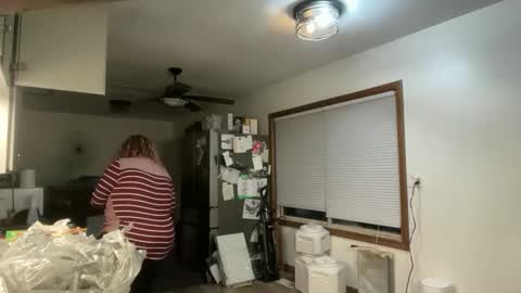 Snapshot of maroon_moon chatting on 11-30-25, 10:25 maroon_moon online show from 11-30-25, 10:25