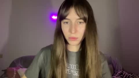 Mary online show from 10-24-25, 03:19