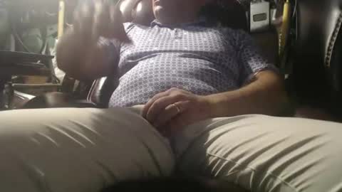 Snapshot of marrieddad19751975 chatting on 05-24-26, 05:40 only fans marrieddad19751975 online show from 05-24-26, 05:40