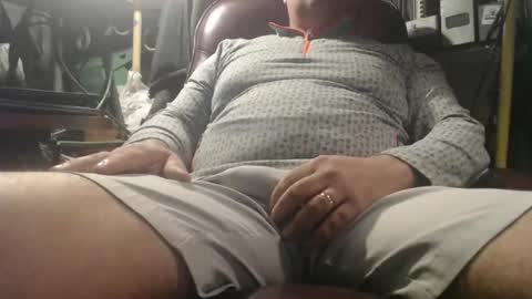 Snapshot of marrieddad19751975 chatting on 05-27-26, 09:28 only fans marrieddad19751975 online show from 05-27-26, 09:28