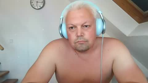 mars0481 online show from 07-12-26, 04:20