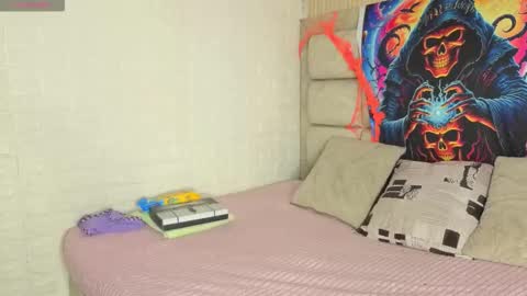 marscarlett online show from 10-29-25, 11:01