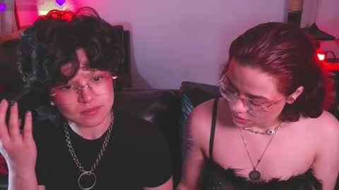 Snapshot of marsdoll chatting on 12-23-25, 01:58 Marsdoll online show from 12-23-25, 01:58