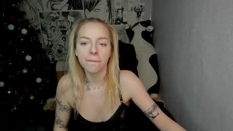 Snapshot of martha_cameron chatting on 12-20-24, 11:37 Martha Cameron online show from 12-20-24, 11:37