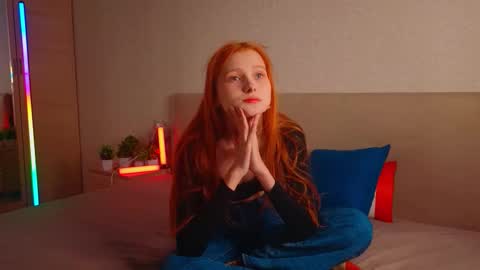 Snapshot of marthamack chatting on 11-30-25, 08:40 marthamack online show from 11-30-25, 08:40