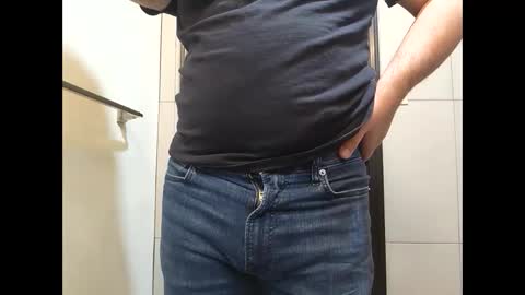 Snapshot of marti697 chatting on 03-06-25, 08:37 marti697 online show from 03-06-25, 08:37