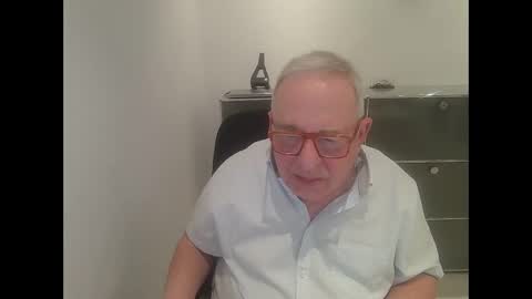martin_1947 online show from 01-26-25, 09:40