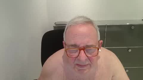 martin_1947 online show from 11-23-25, 09:25