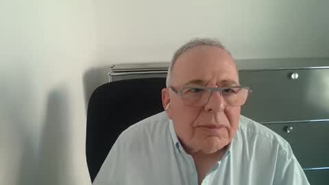 Snapshot of martin_1947 chatting on 05-17-26, 05:31 martin_1947 online show from 05-17-26, 05:31
