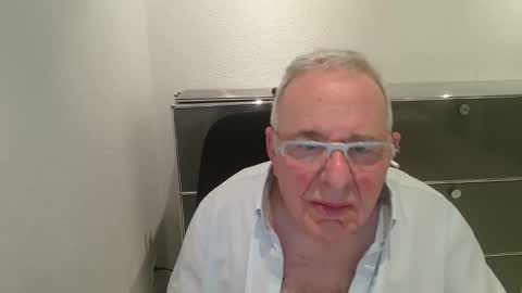 Snapshot of martin_1947 chatting on 05-23-26, 08:46 martin_1947 online show from 05-23-26, 08:46