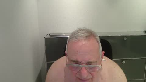 Snapshot of martin_1947 chatting on 06-26-26, 10:14 martin_1947 online show from 06-26-26, 10:14