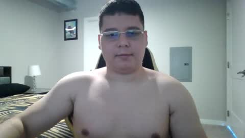 Snapshot of martin_militaryboy chatting on 05-27-26, 10:18 martin_militaryboy online show from 05-27-26, 10:18
