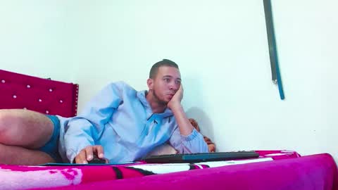 martin_smith20 online show from 12-19-25, 11:17