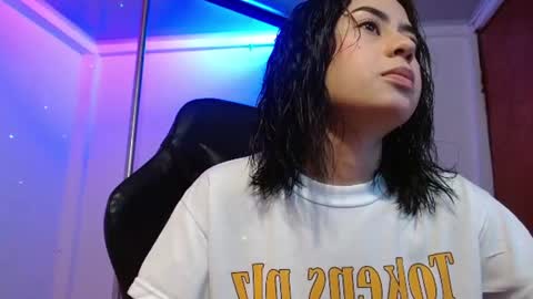 Snapshot of martina3120 chatting on 06-25-26, 06:45 100 explicit here. follow online show from 06-25-26, 06:45