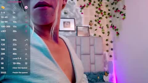 Martina online show from 12-04-24, 10:51