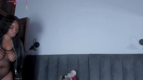 Laura online show from 11-13-25, 08:52