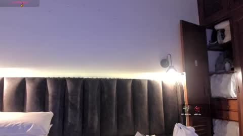 Laura online show from 03-06-26, 07:54