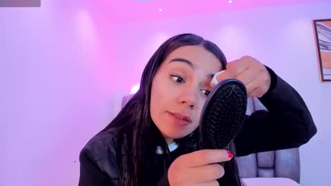 Martina online show from 12-17-25, 11:27