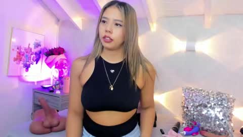 martina mIIler online show from 04-17-26, 12:08