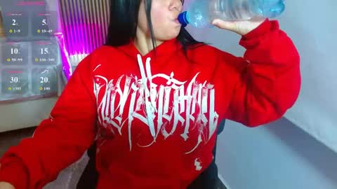 Snapshot of martina_tay chatting on 06-07-26, 03:21 Hey im martina online show from 06-07-26, 03:21