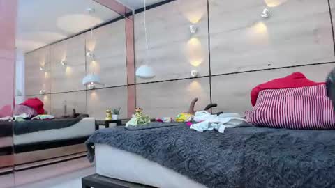 martina touss  online show from 07-08-26, 12:48
