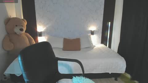 Snapshot of martinabianchi chatting on 05-27-26, 01:57 martina Bianchi online show from 05-27-26, 01:57