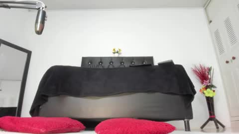Martina online show from 05-15-26, 11:45